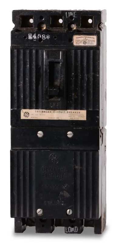 Big Sale ABB / General Electric TB13030 - 30A 3 Pole Molded Case Circuit Breaker