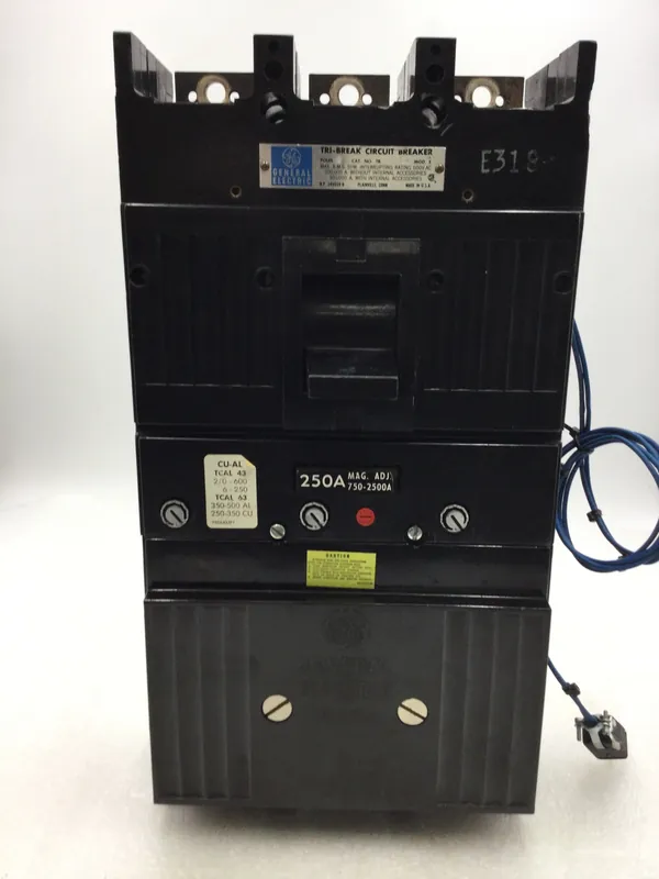 GE TB43F 250 Amp 3 Pole 600V Tri-Break Circuit Breaker w/Shunt Trip Top Pick
