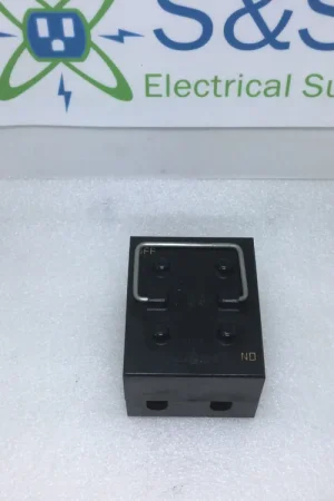 Reduced Price General Electric Type NEC Pull Out Fuse Box 30A 250V 2 Pole With Fuses