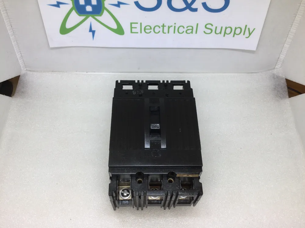 GE General Electric TE132030 30 Amp 3 Pole 240V Breaker - Cosmetic Flaw Instant Buy