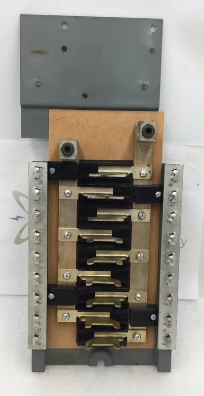 Top Pick GE General Electric 18 Space 120/240V TQD Series Load Center Guts Only 8" X 17"