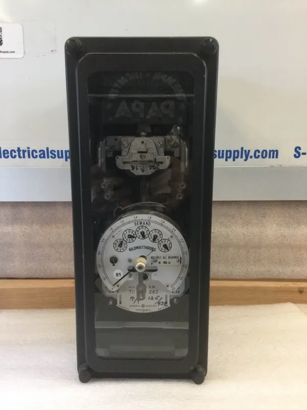 Clearance General Electric 701X2G11 Kilowatthours Meter 120V 60Hz TA2.5 Kh 1.8 3Ph