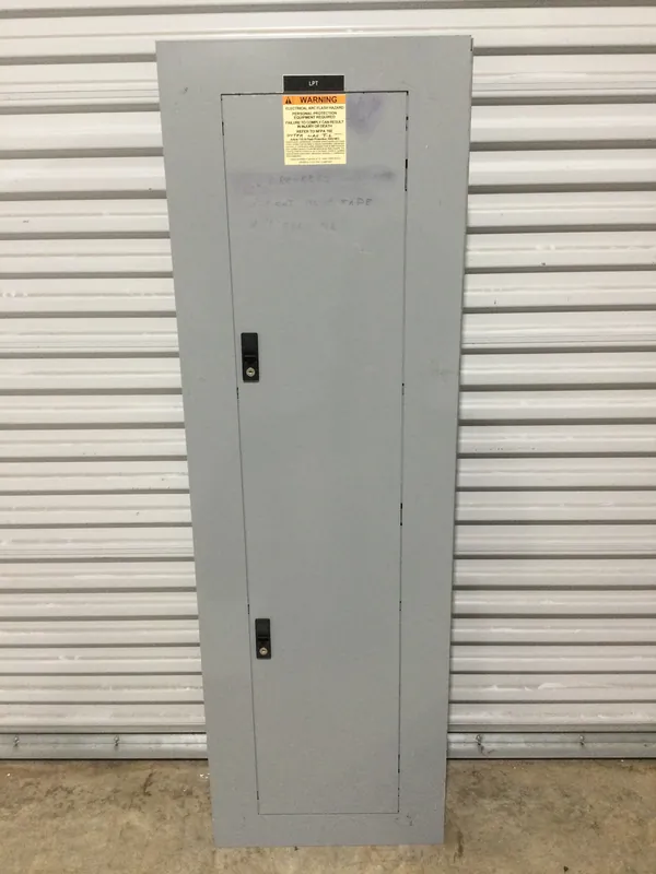 General Electric AQF3424MTX3Ph 4 Wire 400A 42 Circuit MLO Panel Board Enclosure (Please See Pics) Flash Sale