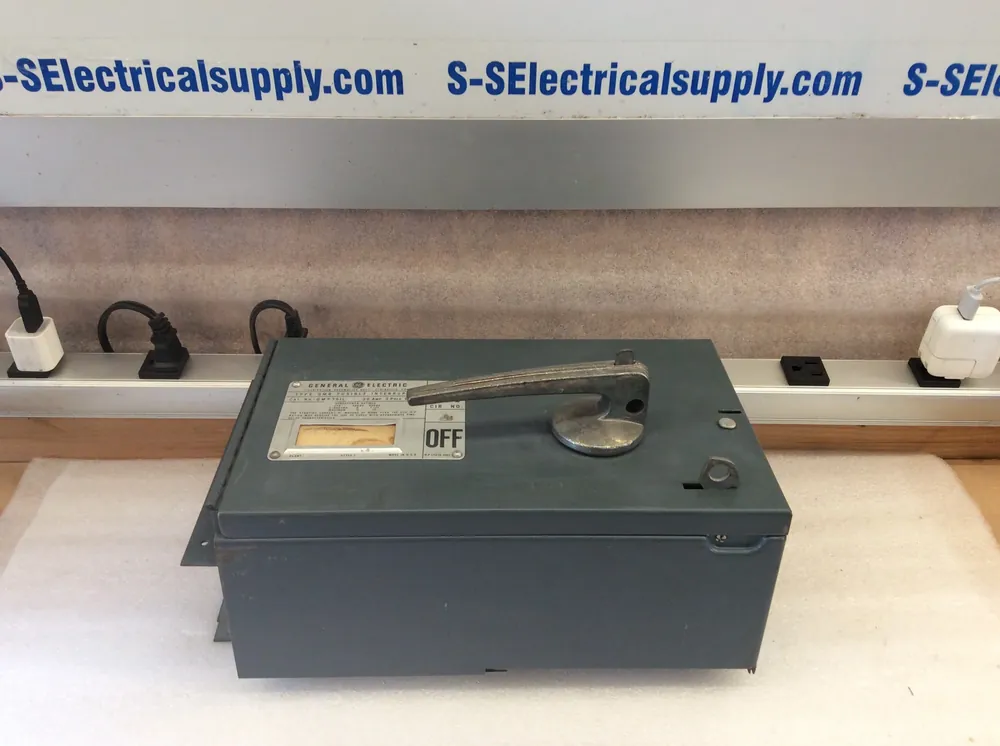 Top Rated GE General Electric QMR36IL 30A 3 Pole 600VAC Type QMR Fusible Interrupter