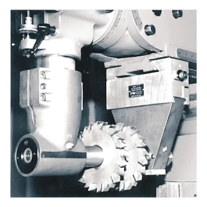Time-Limited DORIAN MMRAA-R8 For Use With R8 Spindle with 3-3/8" outside diameter Right Angle Milling Attachment